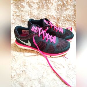 Nike Black and Pink Athletic Shoes
